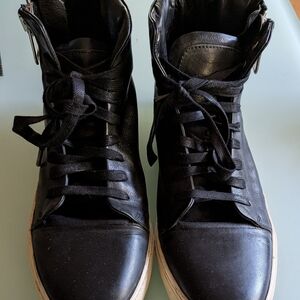 Black High-Top Men's Shoes